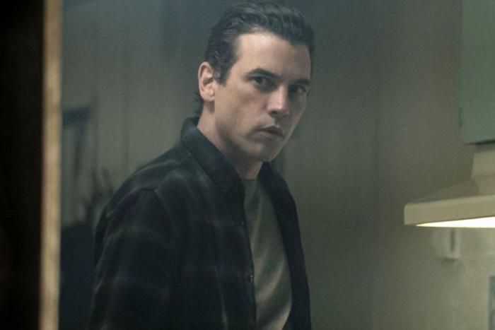 43.170426-riverdale-skeet-ulrich.jpg