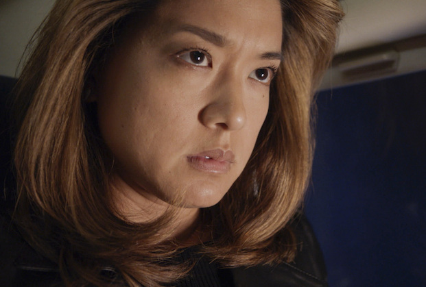 24.hawaii-five-0-kono-leaves.jpg